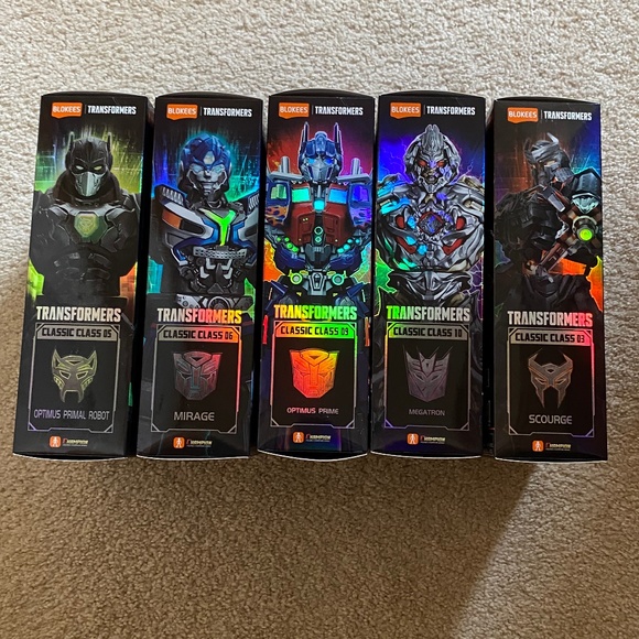 NIB LOT of 5 BLOKEES Transformers Classic Class Model Kits - Picture 2 of 8